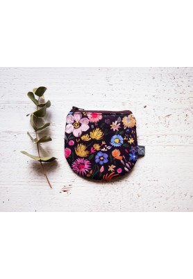 Peňaženka - akvarelové kvety na hnedej