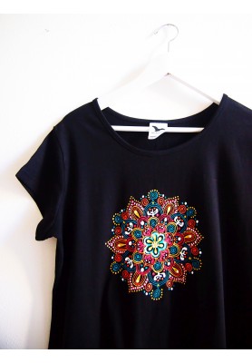 Tričko čierne s farebnou mandalou - XL
