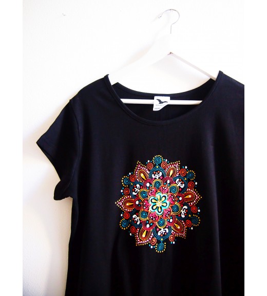 Tričko čierne s farebnou mandalou - XL